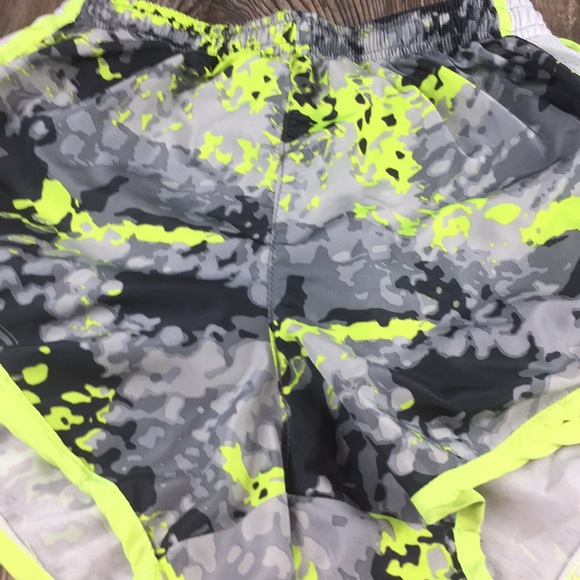 Calvin Klein Athletic Workout Shorts Size XS lined - Picture 7 of 8